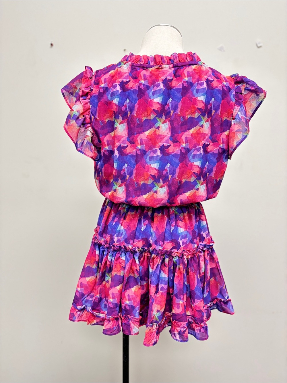 Abstract Ruffle Tiered Mini Dress - Picture 4 of 4